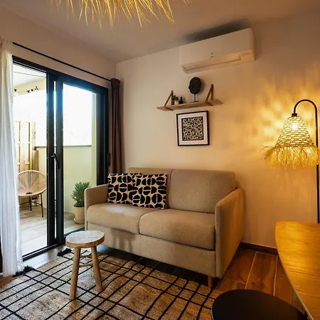 Magic Surf House *