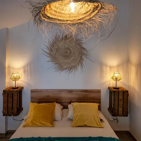 Magic Surf House