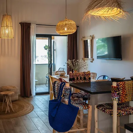 Magic Surf House