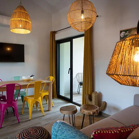 Magic Surf House Apartment