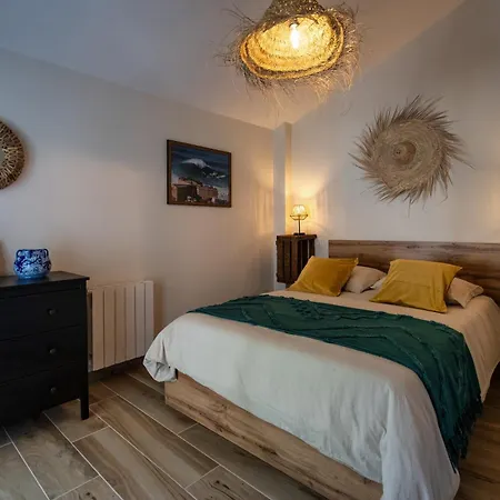 Magic Surf House